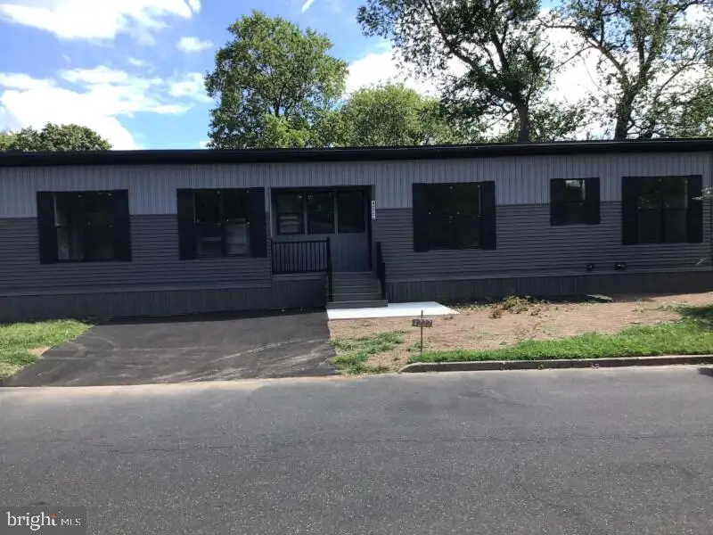 4222 Darby Dr, Morrisville, PA 19067 - #1