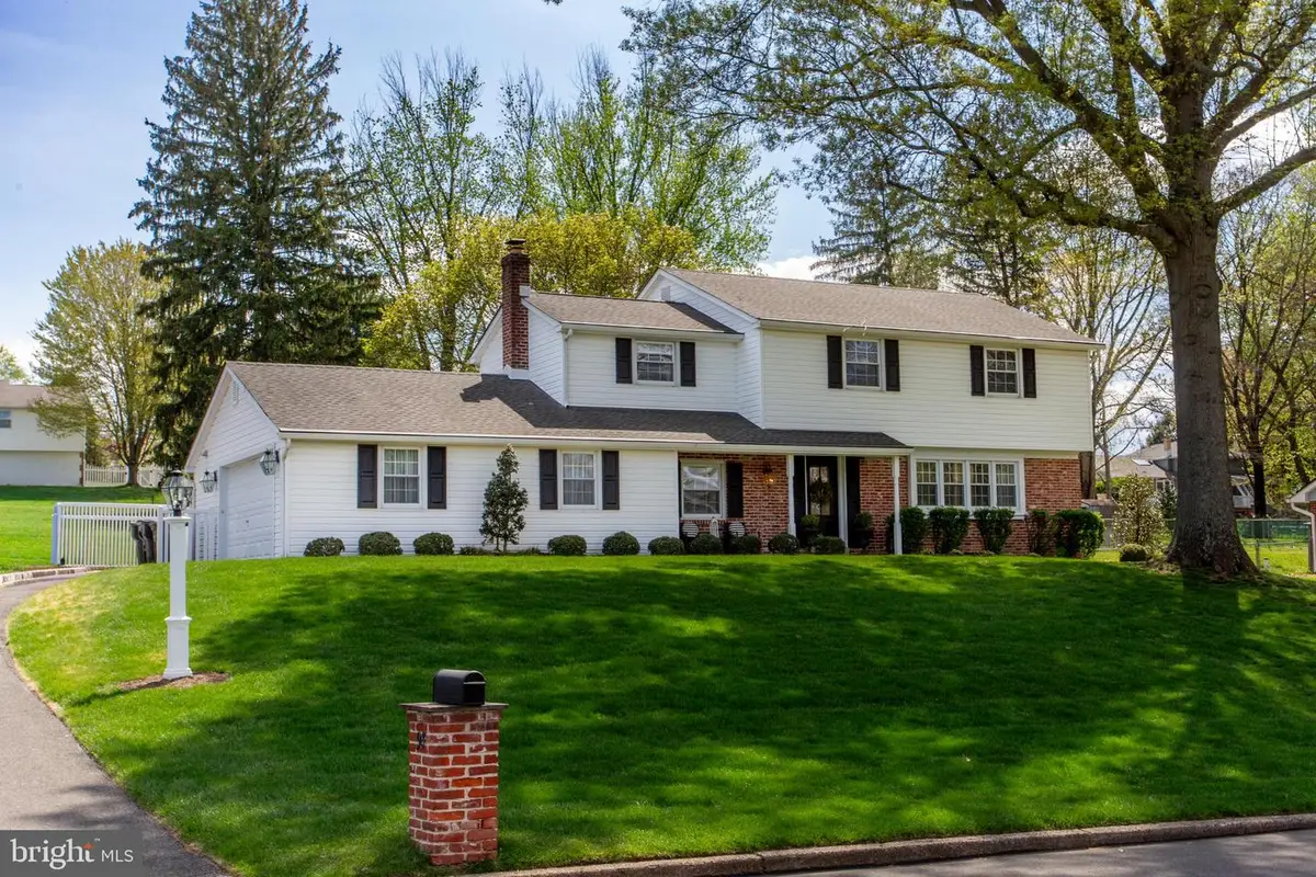 98 E Heron Rd, Southampton, PA 18966 - #1