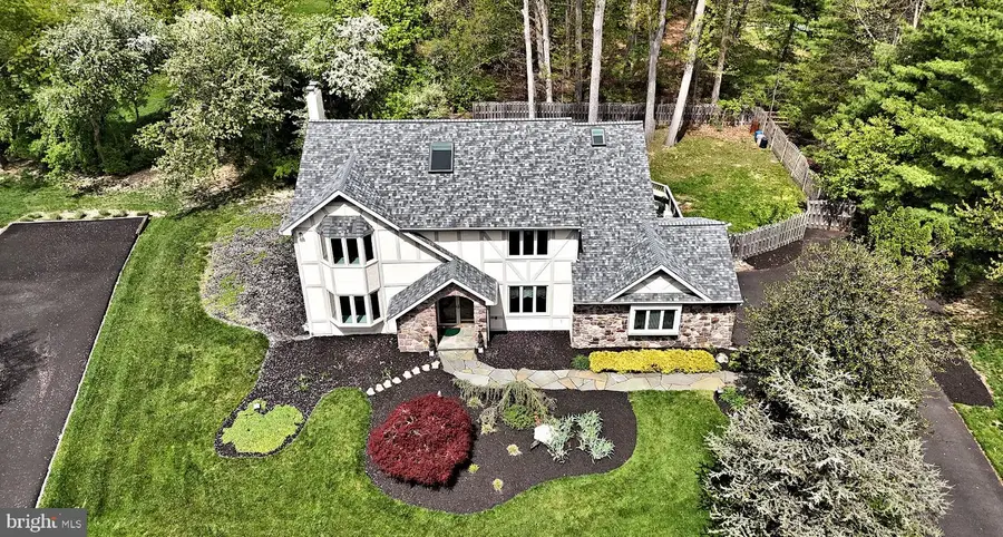 695 Friar Dr, Yardley, PA 19067 - #2