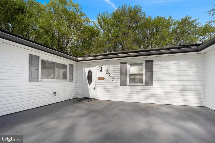 1227 Lavender Rd, Bensalem, PA 19020 - #3