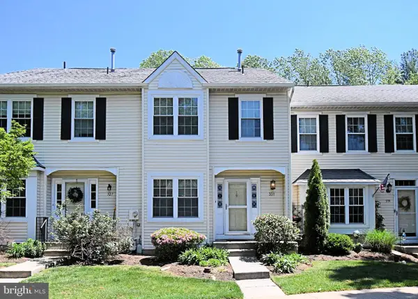 331 Ivanhoe Ct, LANGHORNE, PA 19047