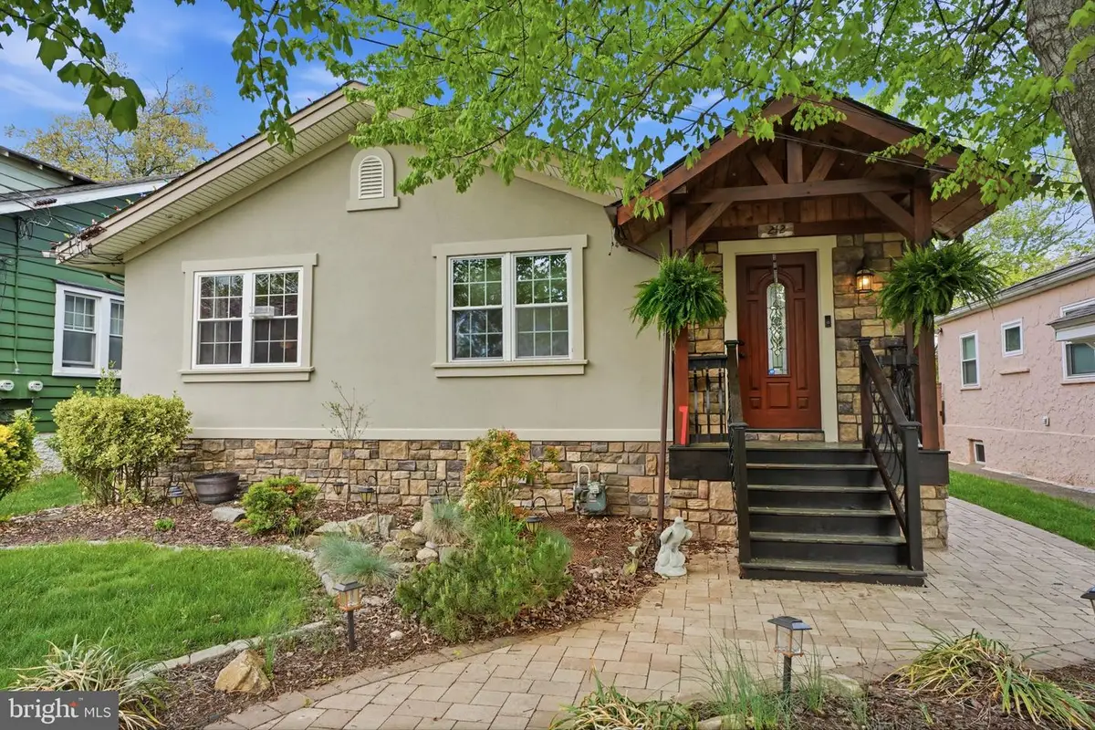 212 W Franklin St, Morrisville, PA 19067 - #1