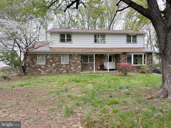 61 Fawn Dr, SOUTHAMPTON, PA 18966