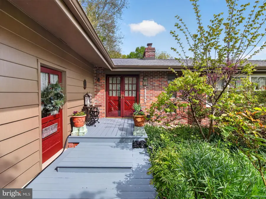 1 Upton Ln, Yardley, PA 19067 - #3
