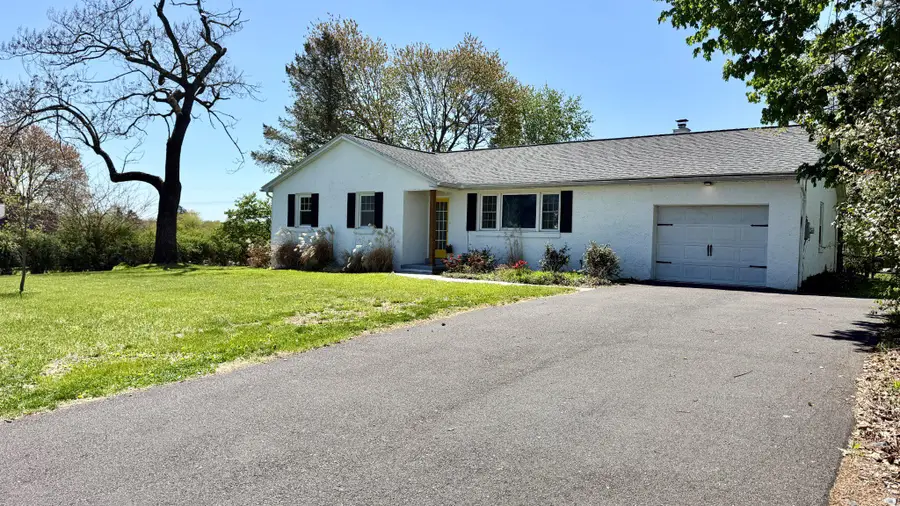 2010 Scheetzs Church Rd, Quakertown, PA 18951 - #3