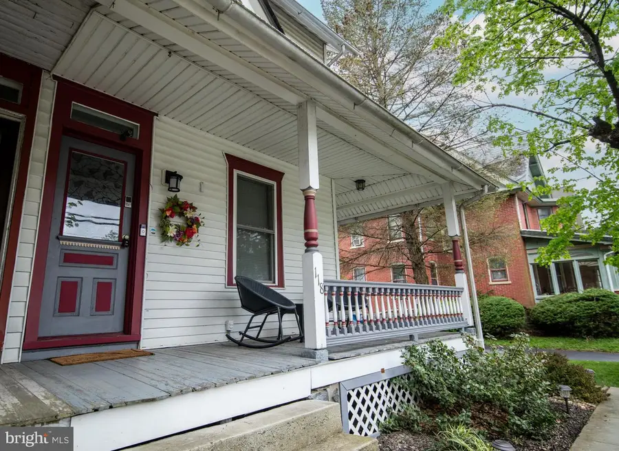 118 E Broad St, Trumbauersville, PA 18970 - #3