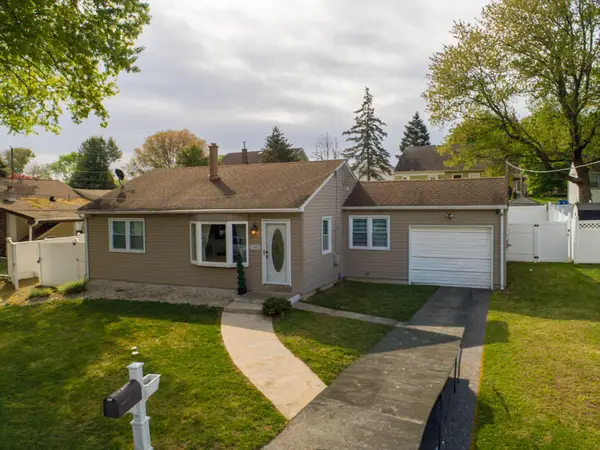 2303 Ogden Ave, BENSALEM, PA 19020