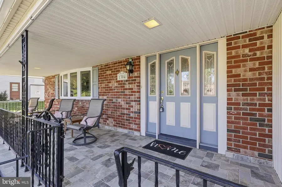 1304 Sturbridge Dr, Warminster, PA 18974 - #3