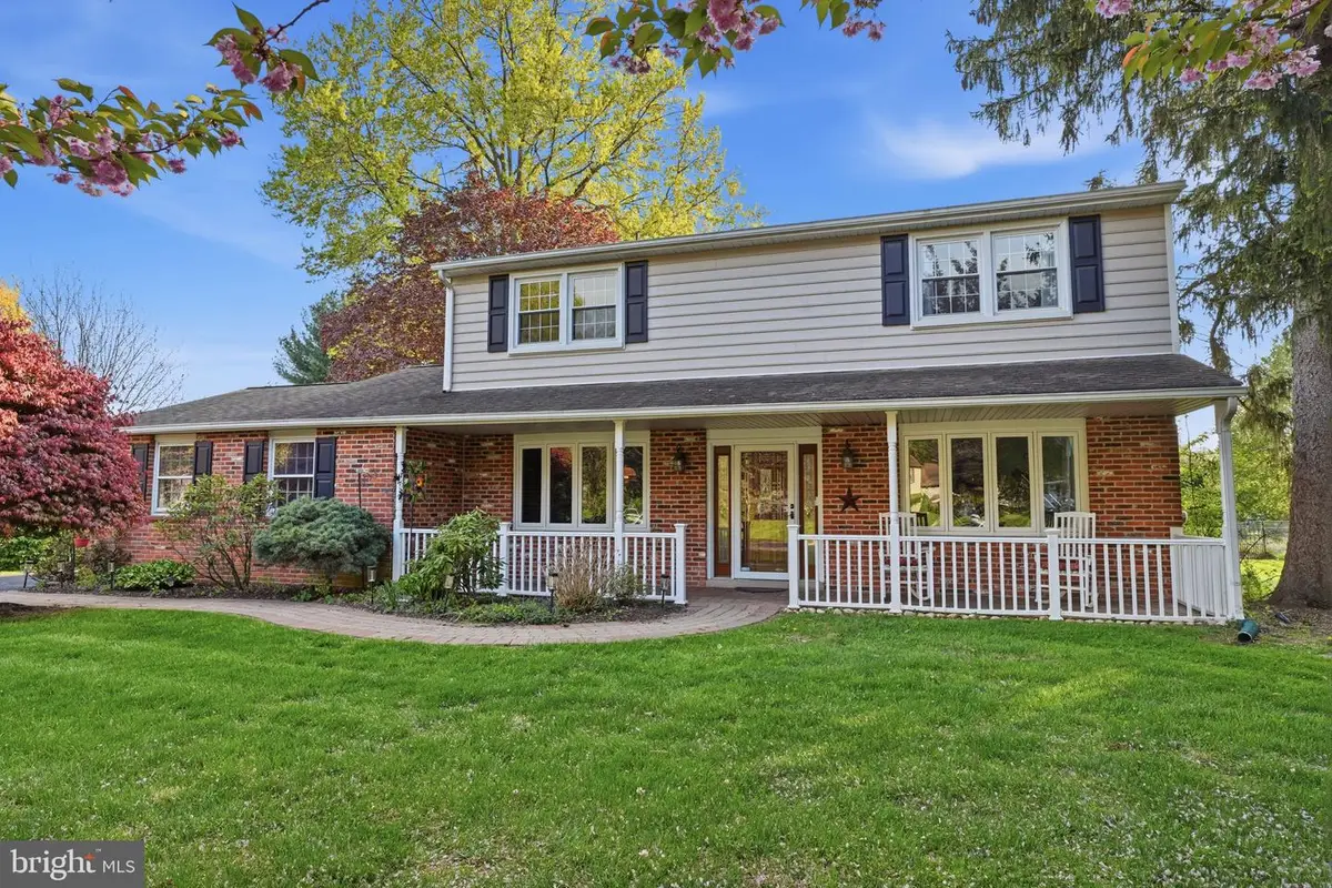 165 W Julianna Dr, Southampton, PA 18966 - #1