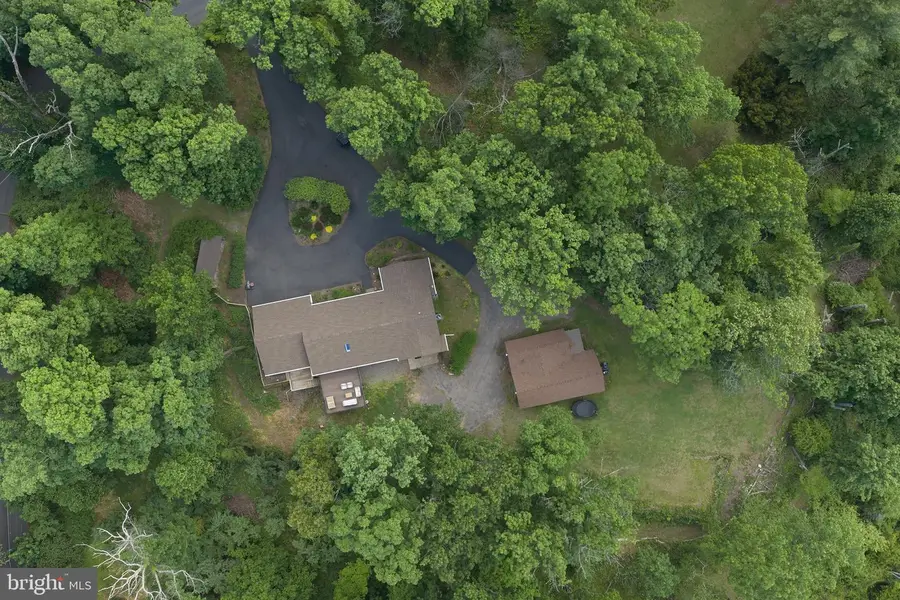 6683 Chapel Rd, New Hope, PA 18938 - #2