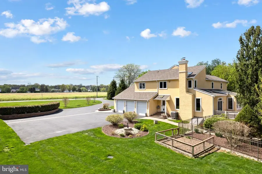 855 Dolington Rd, Newtown, PA 18940 - #3