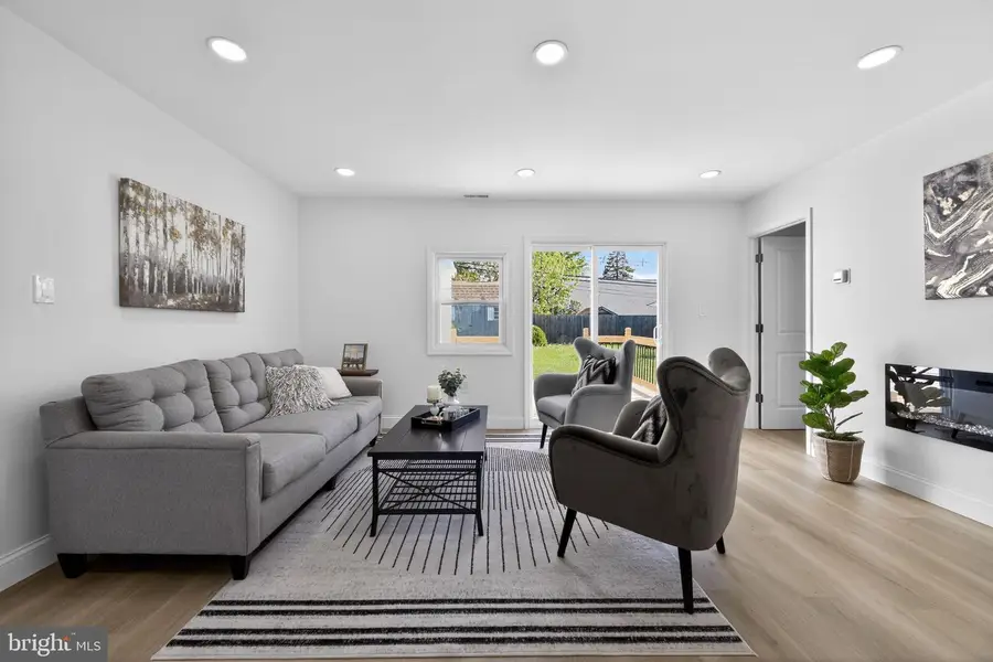 50 Autumn Ln, Levittown, PA 19055 - #3