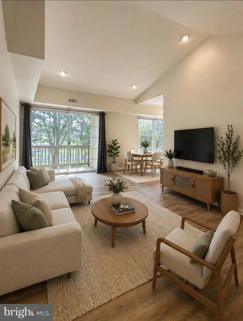 2022 Beacon Hill Dr, Southampton, PA 18966 - #1