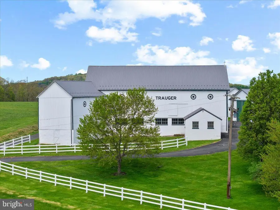 215 Nockamixon Rd, Kintnersville, PA 18930 - #3