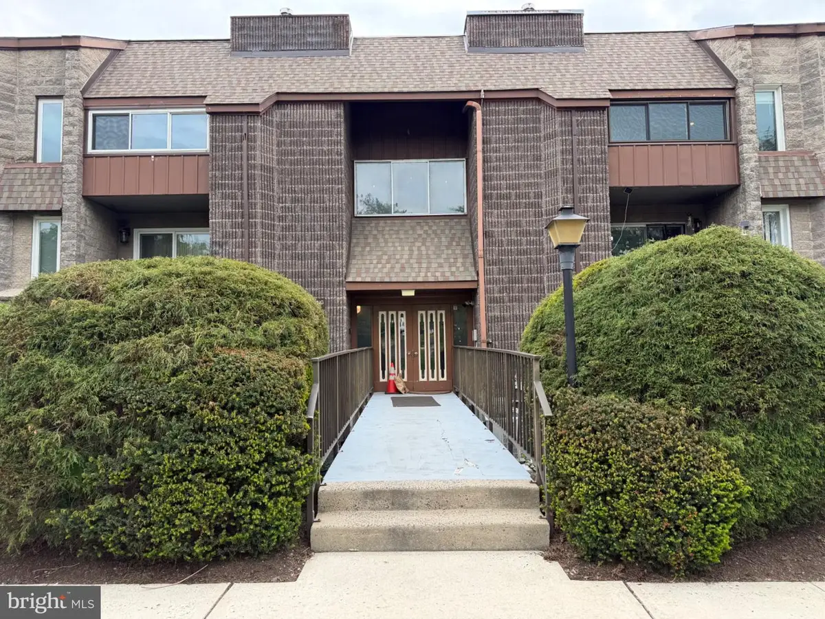111 Leedom Way, Newtown, PA 18940 - #1
