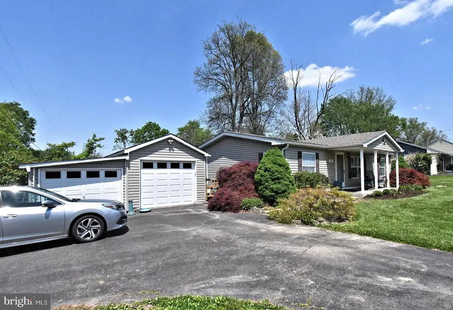 454 W Paletown Rd, Quakertown, PA 18951 - #2