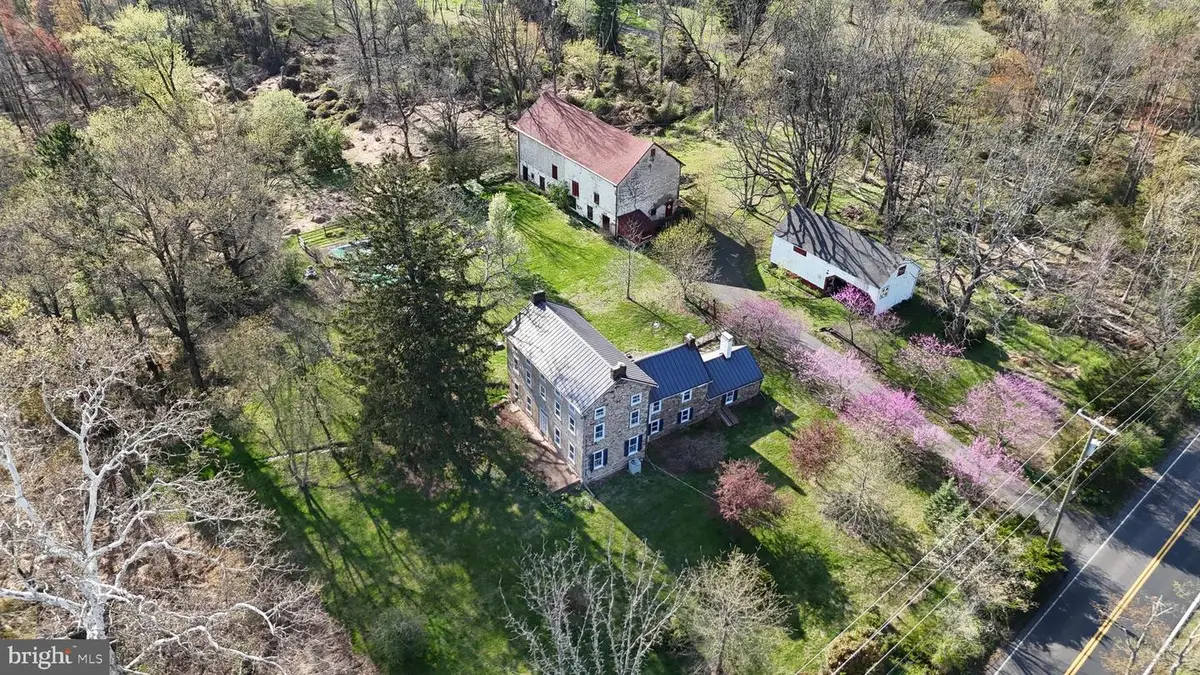 345 Park Ave, Chalfont, PA 18914 - #1