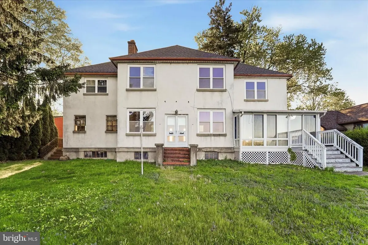 6514 N Radcliffe St, Bristol, PA 19007 - #1