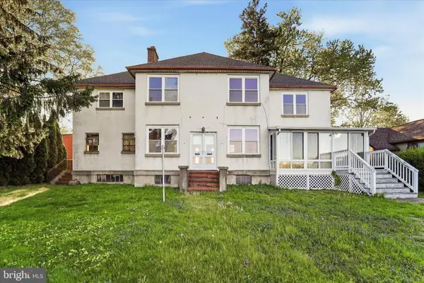 6514 N Radcliffe St, BRISTOL, PA 19007