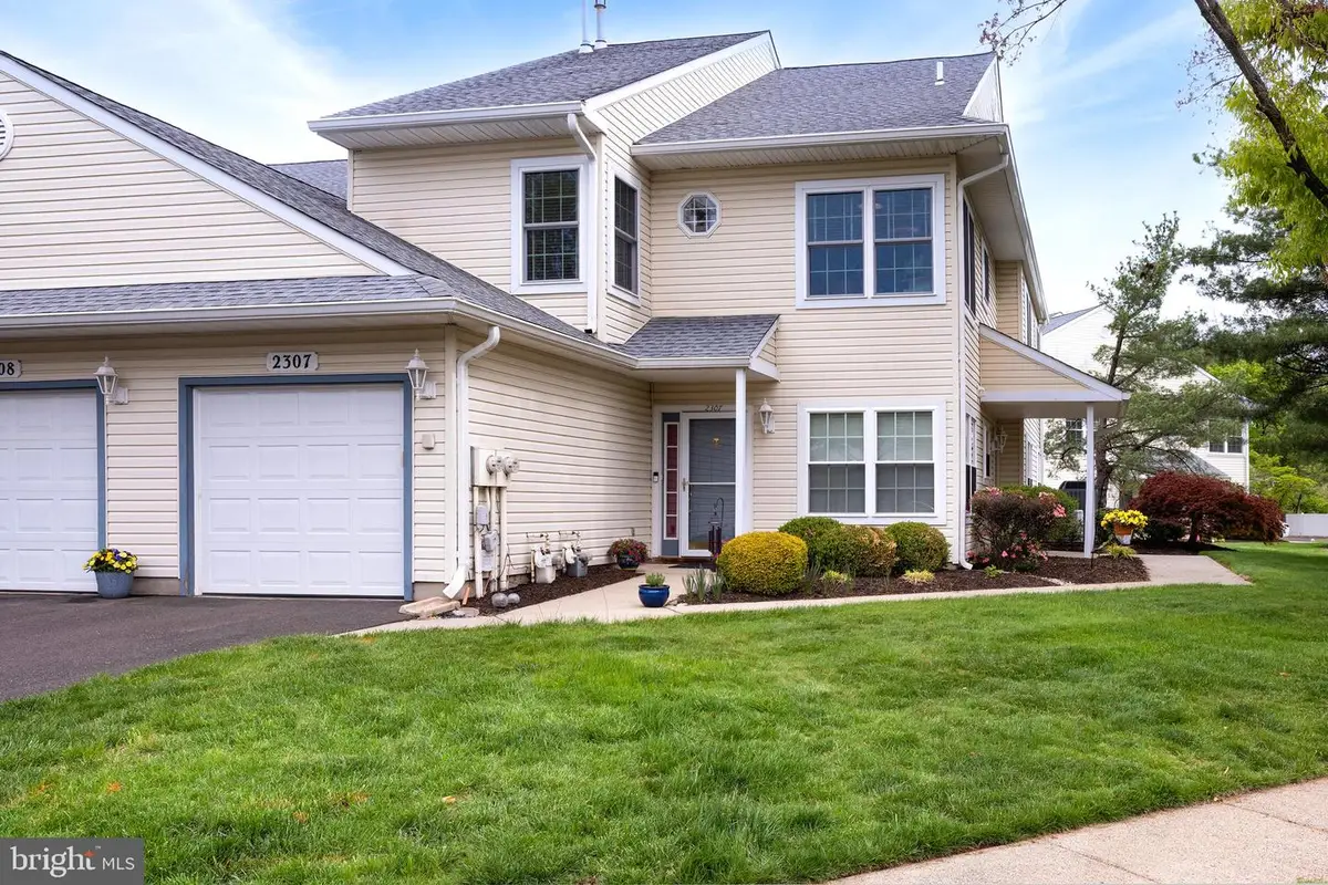 2307 Lynbrooke Dr, Yardley, PA 19067 - #1