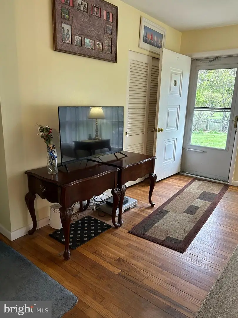 19 Eljan Dr, Doylestown, PA 18901 - #3