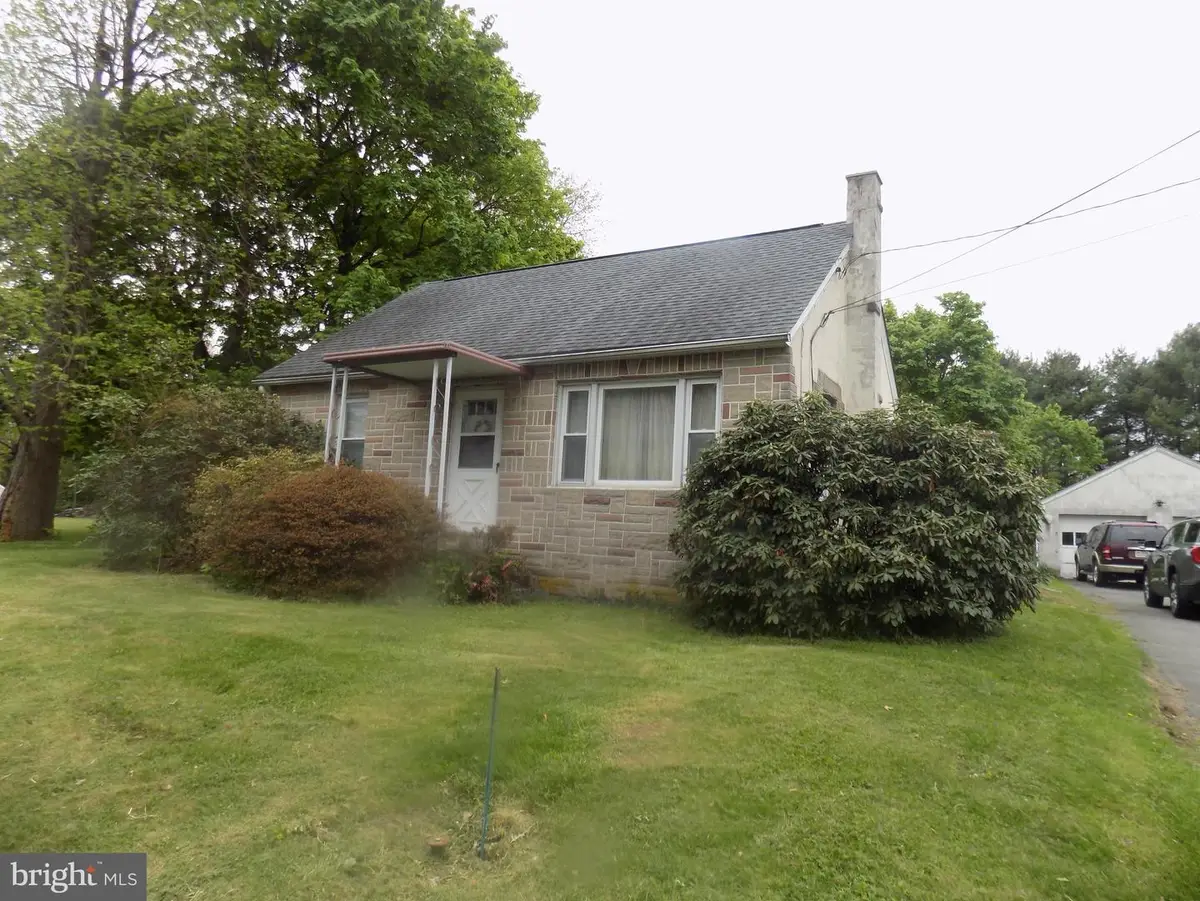 2120 Spinnerstown Rd, Quakertown, PA 18951 - #1