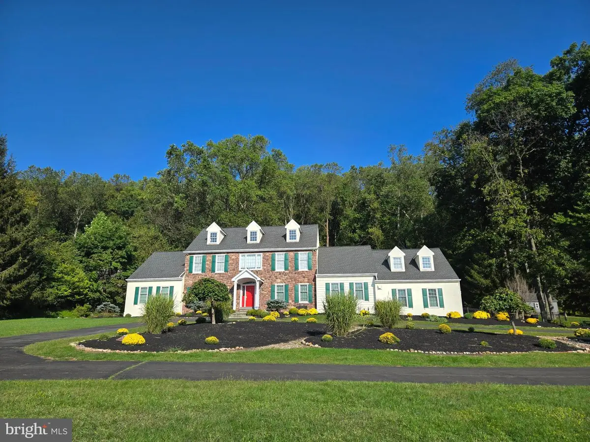 5584 Lower Mountain Rd, New Hope, PA 18938 - #1