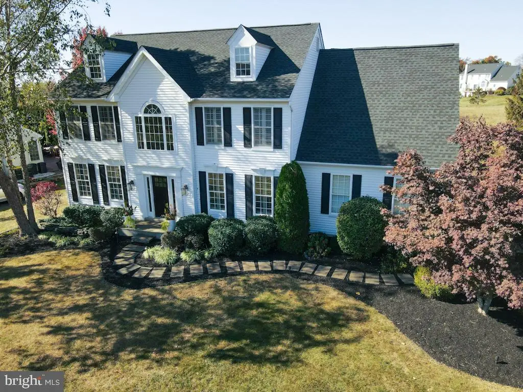5416 Windtree Dr, Doylestown, PA 18902 - #1