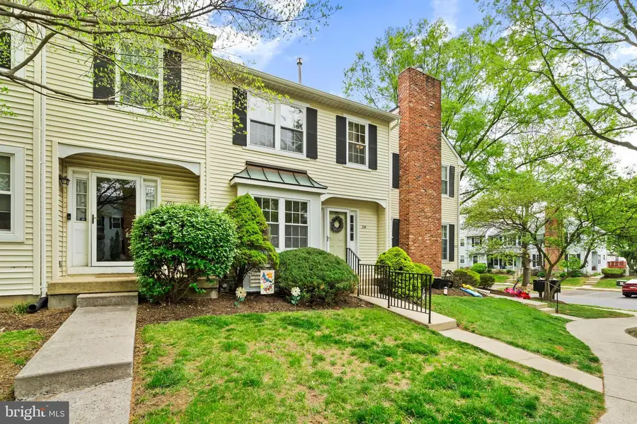 204 Liberty Dr, Langhorne, PA 19047 - #3