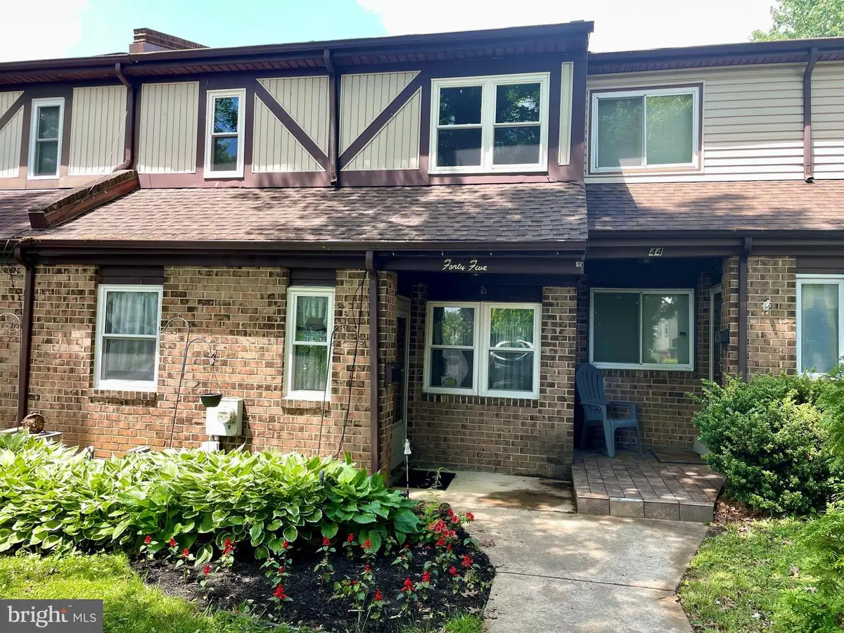 45 Hollybrooke Dr, Langhorne, PA 19047 - #1
