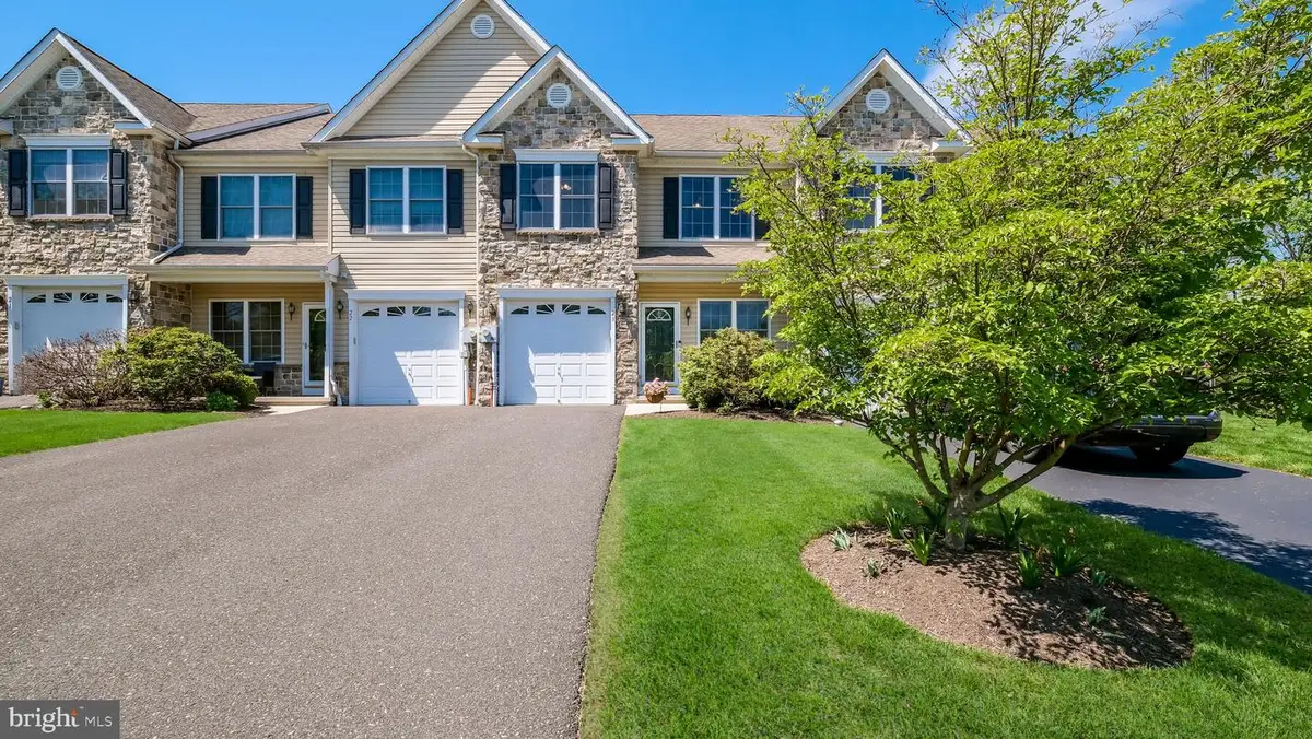 23 Woodspring Cir, Sellersville, PA 18960 - #1