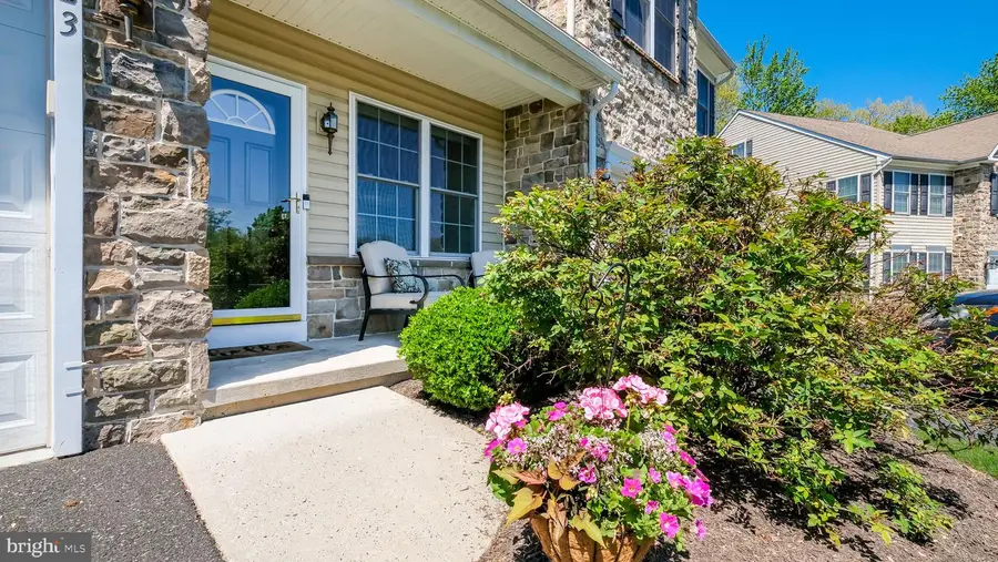 23 Woodspring Cir, Sellersville, PA 18960 - #3