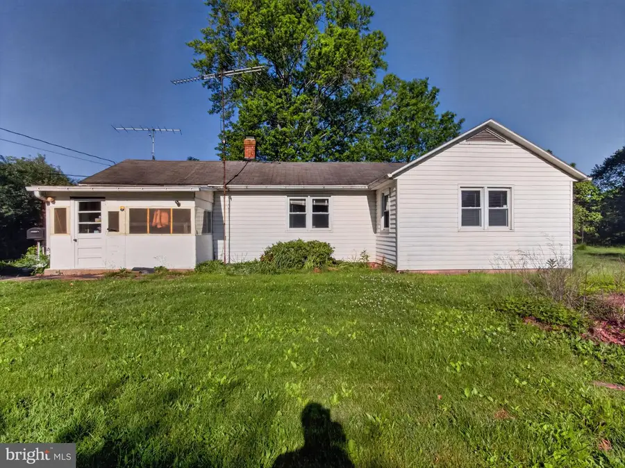 205 E Mill St, Quakertown, PA 18951 - #2