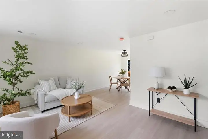 166 N Hawthorne Ave, Langhorne, PA 19047 - #2