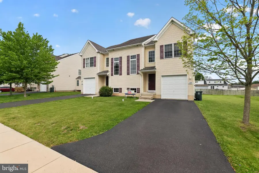 137 Sugarbush Dr, Perkasie, PA 18944 - #2
