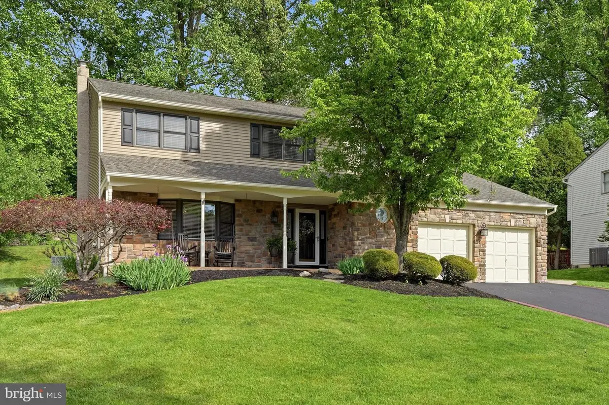 331 Fox Hollow Dr, Feasterville Trevose, PA 19053 - #1