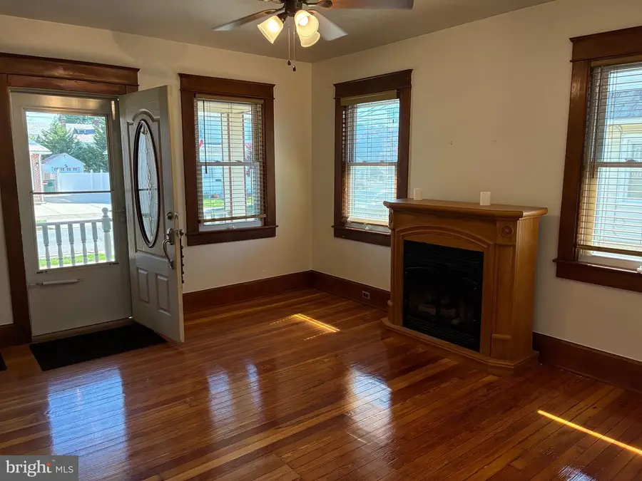 226 Jackson St, Bristol, PA 19007 - #3