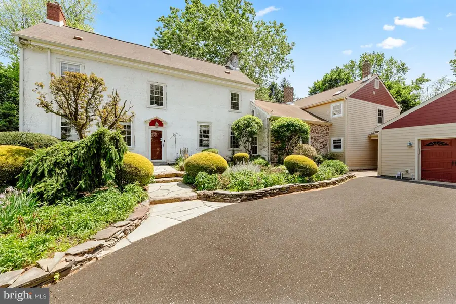 290 Foxcroft Dr, Warminster, PA 18974 - #3