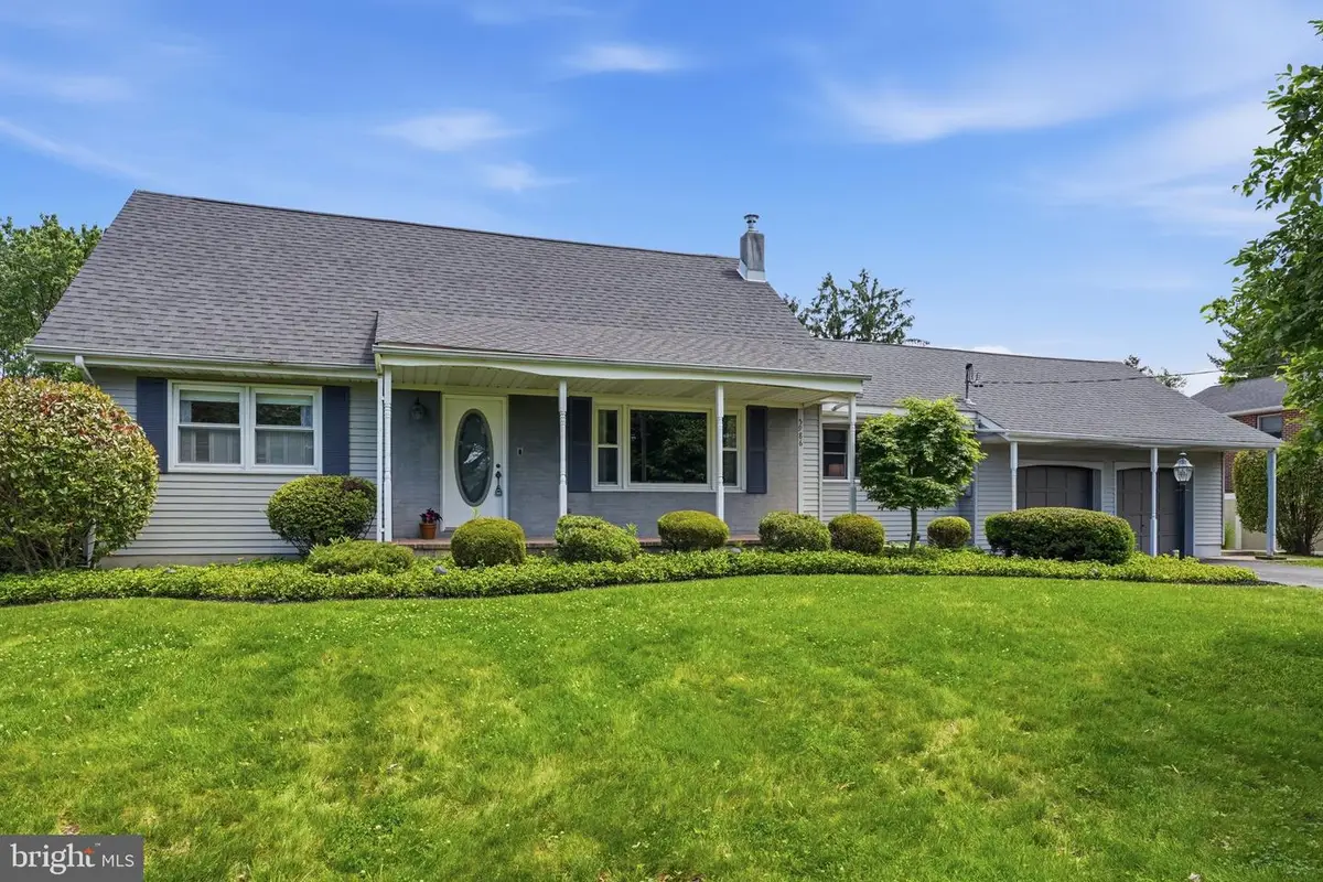 5986 Washington Ln, Bensalem, PA 19020 - #1