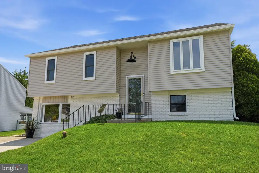 618 S Oxford Valley Rd, Fairless Hills, PA 19030 - #3