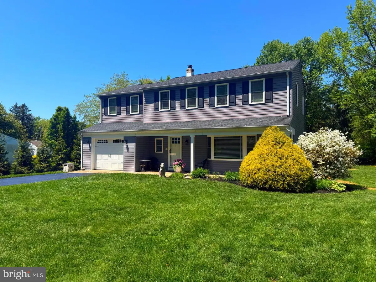 304 W Highland Ave, Langhorne, PA 19047 - #1