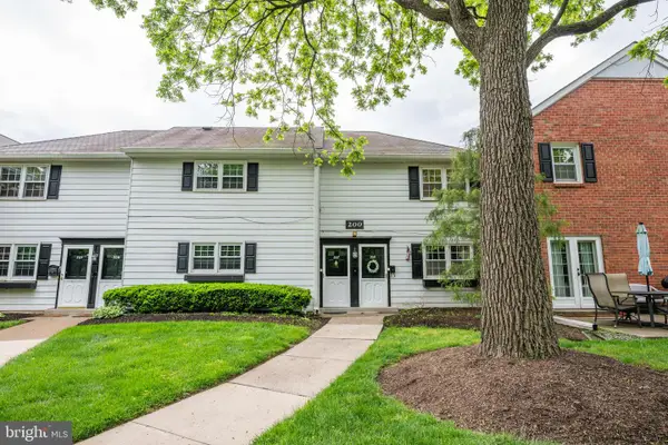 207 Yardley Commons, YARDLEY, PA 19067