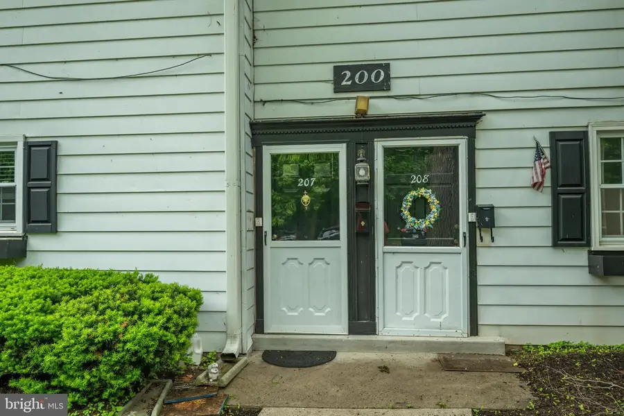 207 Yardley Commons, Yardley, PA 19067 - #2