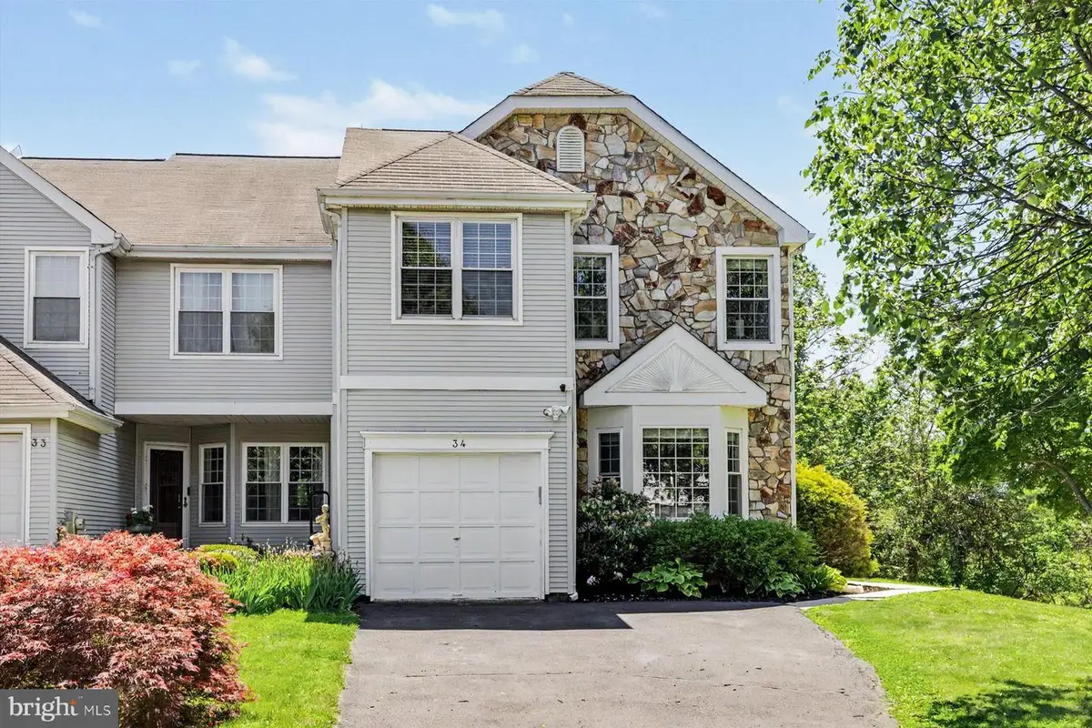 34 Yorkshire Dr, Newtown, PA 18940 - #1