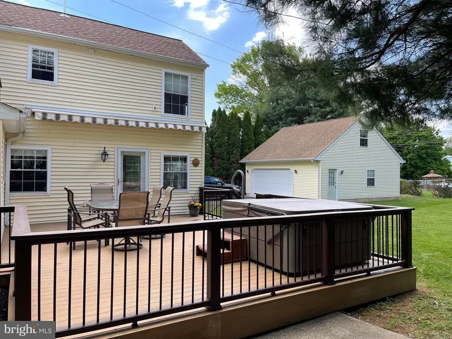 244 Wisteria Dr, Southampton, PA 18966 - #3