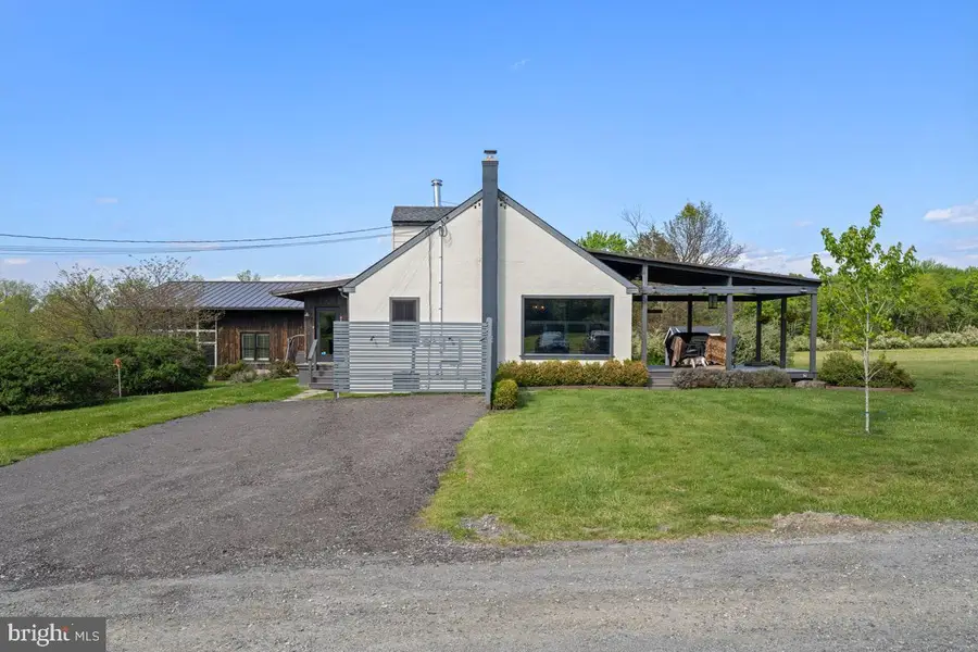 13 Rope Walk Rd, Upper Black Eddy, PA 18972 - #2