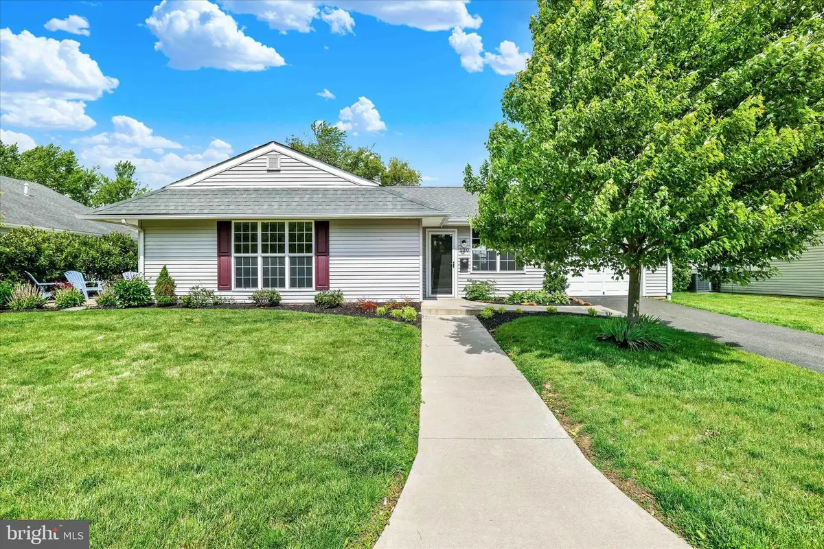 130 Winding Way, Morrisville, PA 19067 - #1