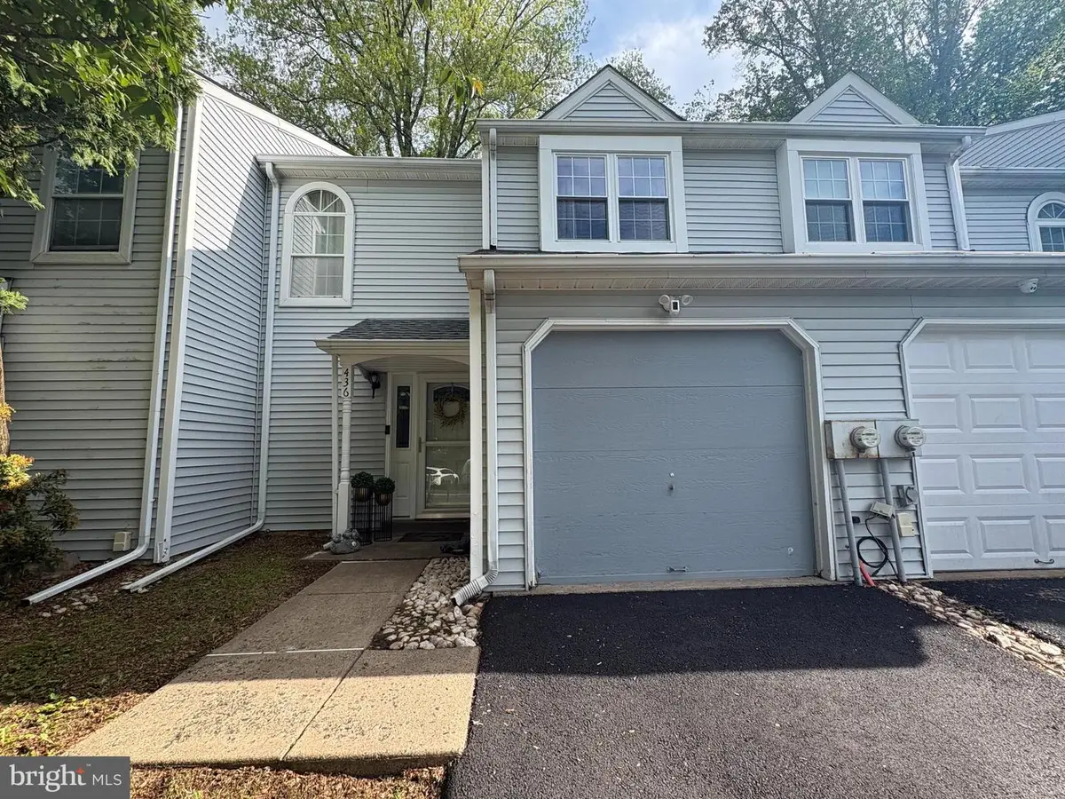 436 Whittier Dr, Feasterville Trevose, PA 19053 - #1