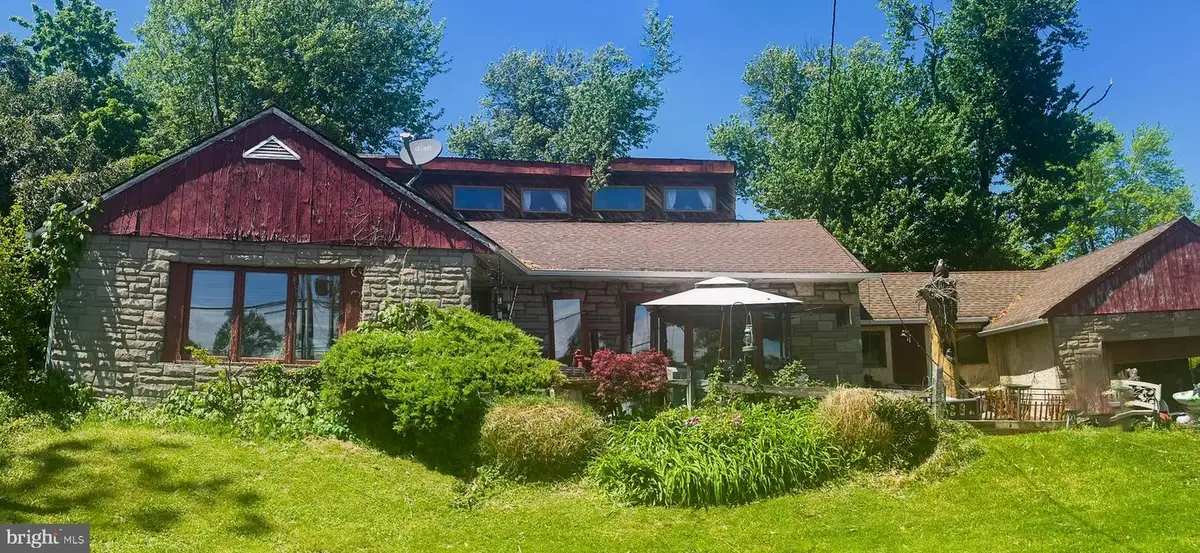 1312 Frosty Hollow Rd, Levittown, PA 19056 - #1