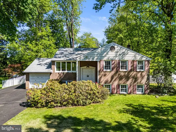 44 Hickory Dr, CHURCHVILLE, PA 18966